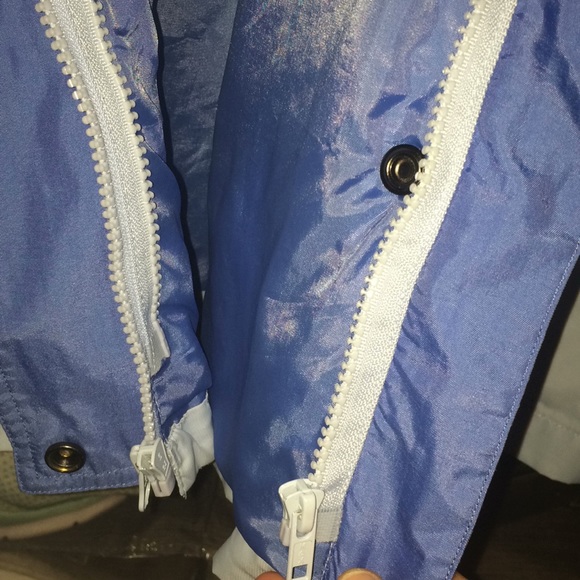 Two-tone Blue Waterproof Coat - Picture 4 of 8
